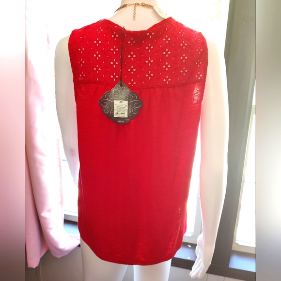 ***NWT  Tank top Blouse - Picture 4 of 6